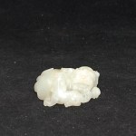 Antike Jade Schnitzerei Foo Dog mit Jungem